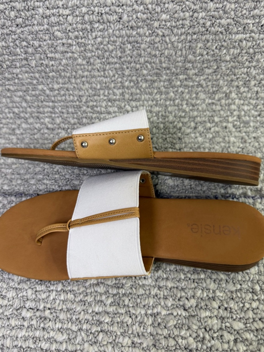 kensie Flip-Flop Sandals in white and, coastal-resort style Women size 9 - Picture 6 of 7